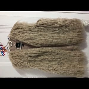 Fur vest